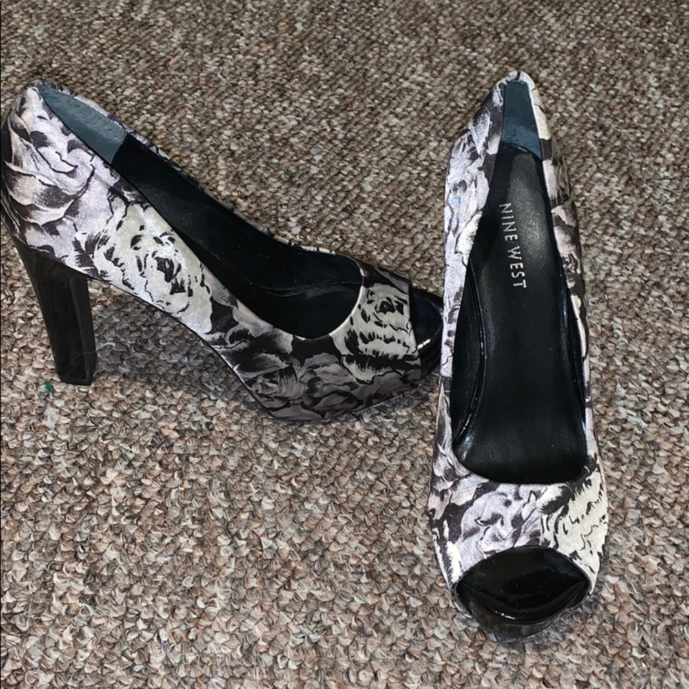 Nine West heel